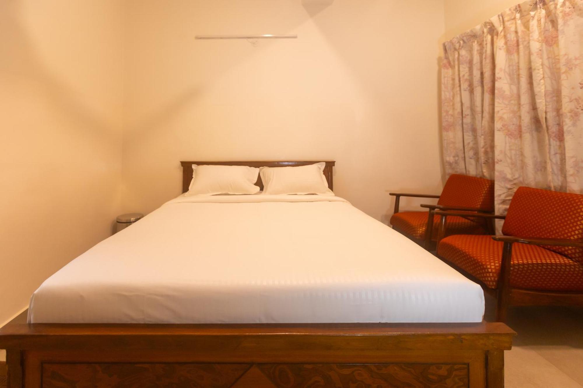 Sri Ramakrishna Hotel Bangalore Eksteriør billede