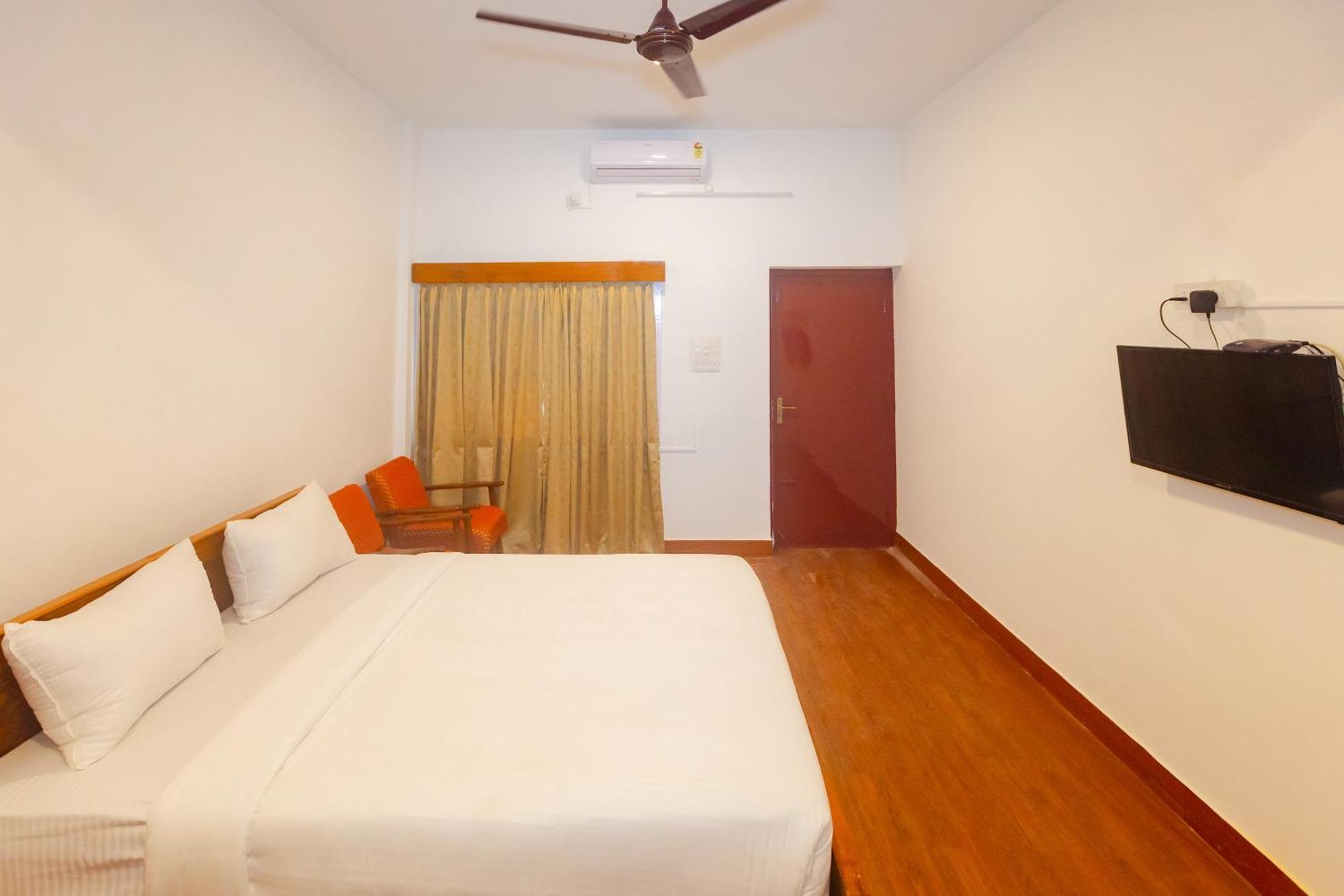 Sri Ramakrishna Hotel Bangalore Eksteriør billede