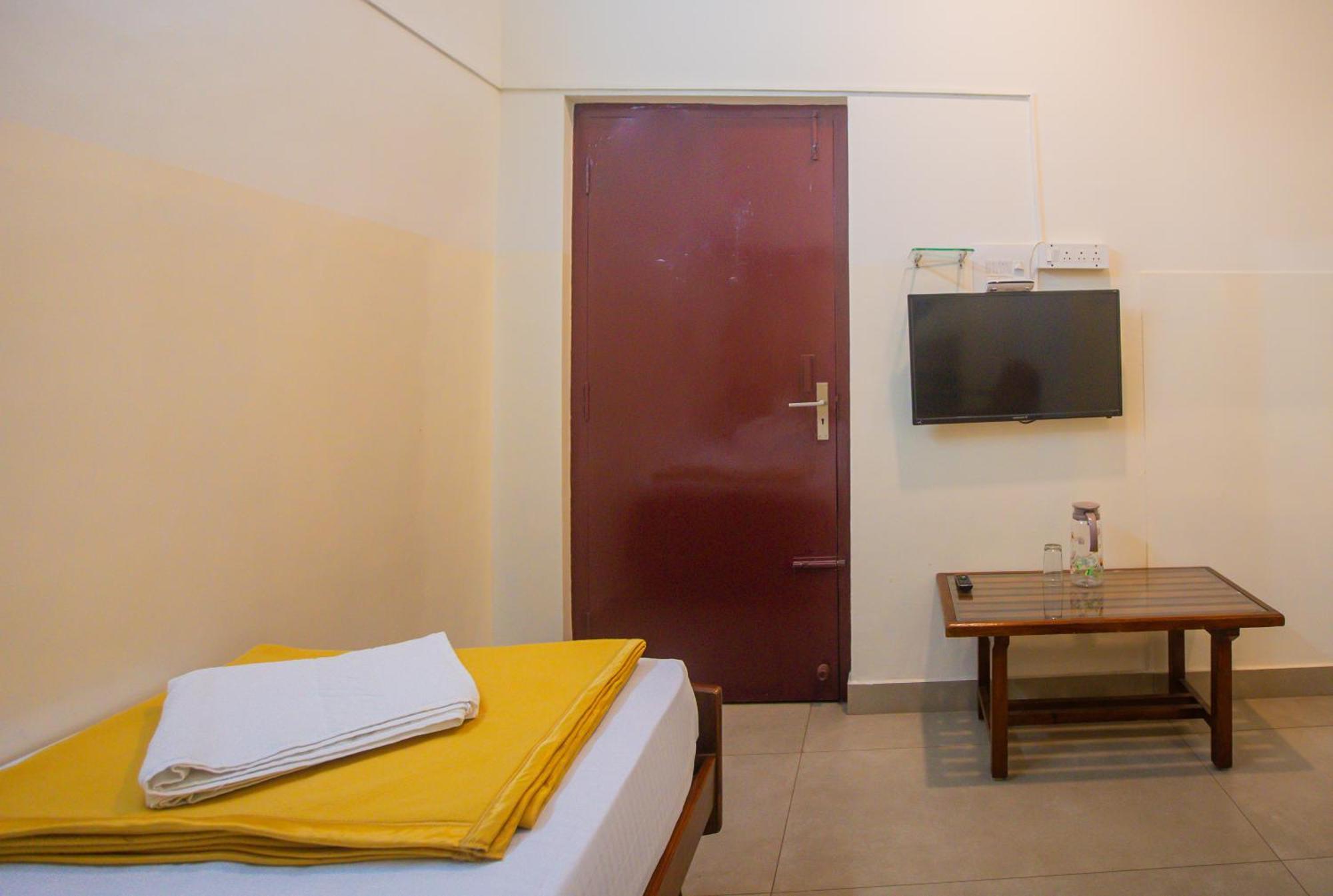 Sri Ramakrishna Hotel Bangalore Eksteriør billede