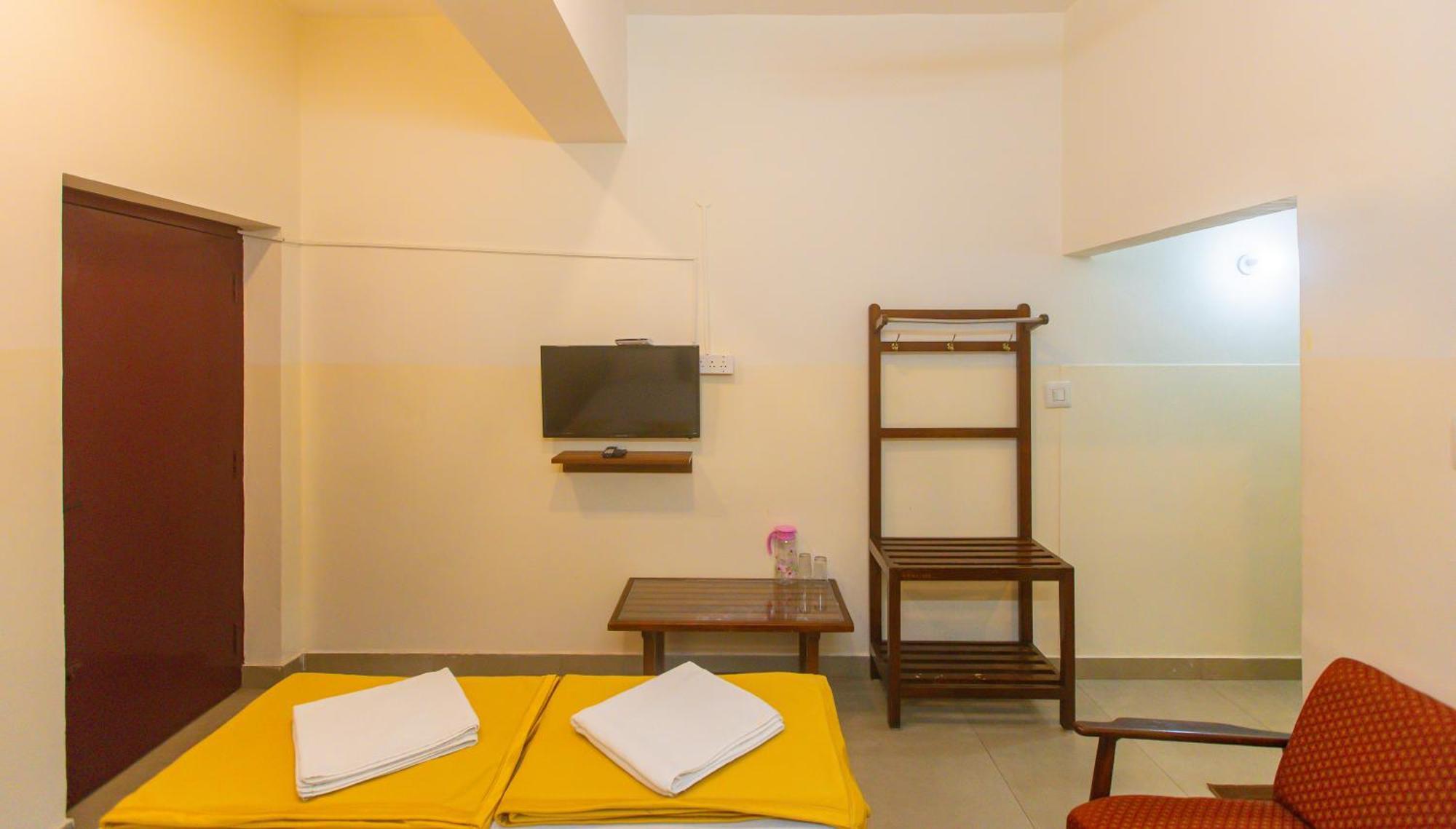 Sri Ramakrishna Hotel Bangalore Eksteriør billede